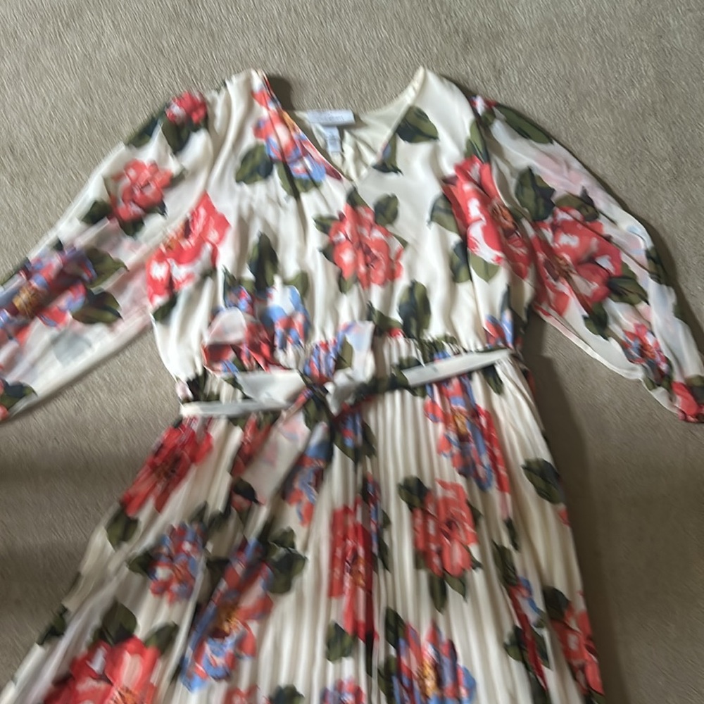 Spring brunch dress - Picture 2 of 7